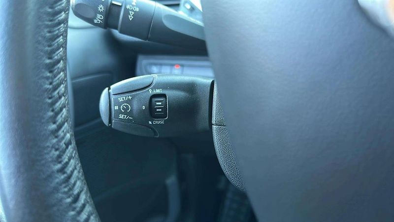 Peugeot 2008 Active 1,2 PureTech 61kW MT5/7 - fotka 12 z 23