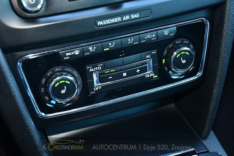 Škoda Superb 2,0TDi TAŽNÉ 2xKOLA - fotka 34 z 49