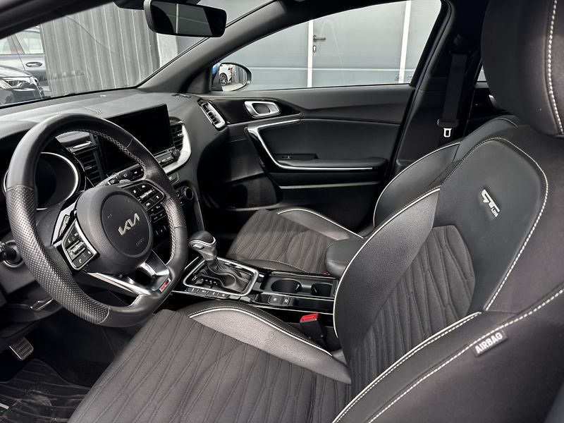 Kia Pro_Ceed (2023) GT-Line Plus 1.5 T-GDI - fotka 11 z 13