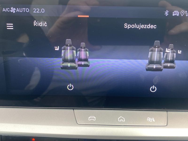 Opel Grandland (2025) GS Hybrid 1,2 Turbo (100kW) - fotka 19 z 37