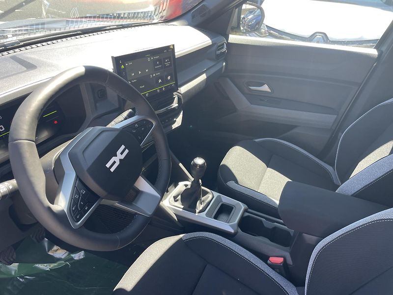 Dacia Duster (2026)  journey mild hybrid 140 - fotka 9 z 15