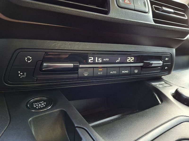 Peugeot Rifter GT LINE 1,5 BHDi 130k EAT8 - fotka 26 z 28