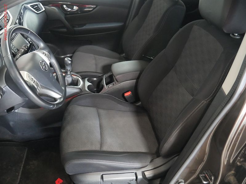 Nissan Qashqai (2016) 1.2DiG-T, AC, temp - fotka 9 z 17