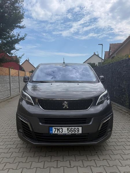 Peugeot Traveller (2021) L3 2.0 BlueHDI EAT VIP_KP - fotka 2 z 15