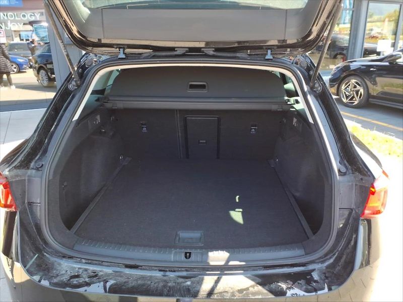 Seat Leon 2,0 TDI TAŽNÉ KAMERA - fotka 8 z 10
