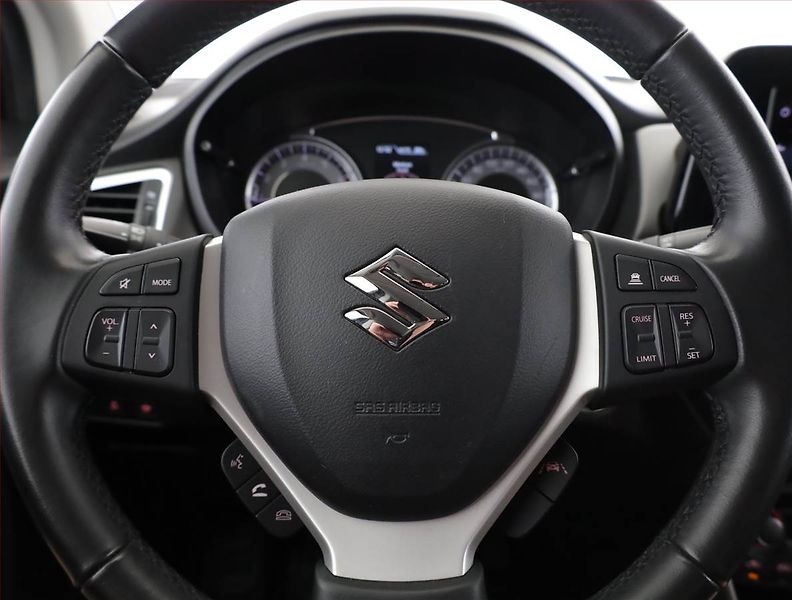 Suzuki SX4 S-Cross (2022) 1.4 BoosterJet - fotka 8 z 18