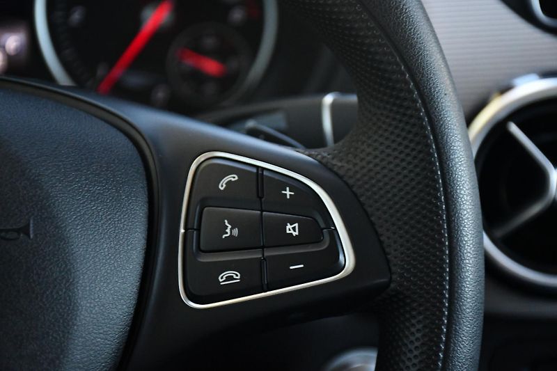 Mercedes-Benz Třídy B 220d PDC 4M N.TOP VYHŘ.SEDAČ - fotka 24 z 38