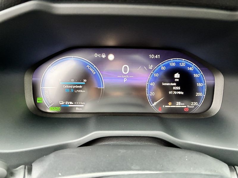 Toyota RAV4 2.5 Plug-in 185 Selection - fotka 18 z 27