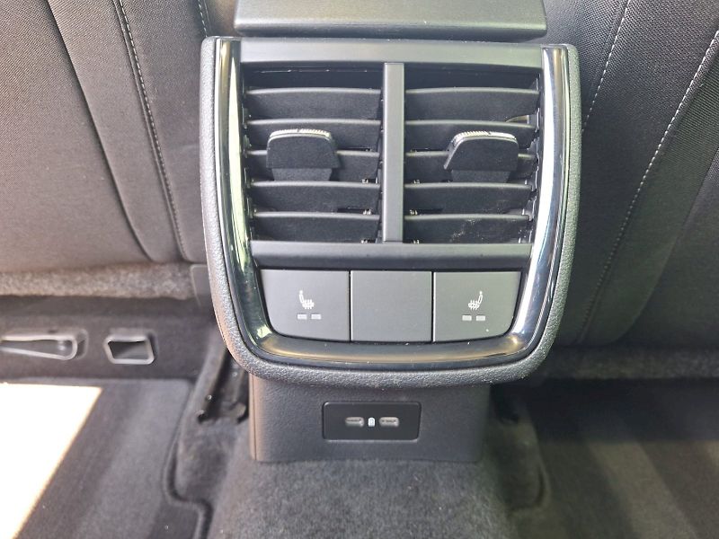 Škoda Kamiq (2021) 1.0 TSI / 81 kW / 7DSG / STYLE - fotka 35 z 35