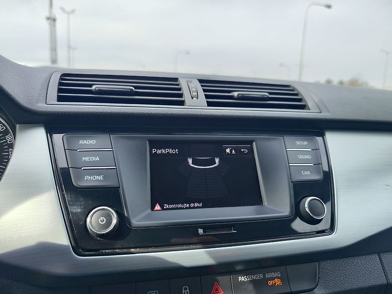 Škoda Fabia 1.4 TDi/66kW Ambition - fotka 16 z 25