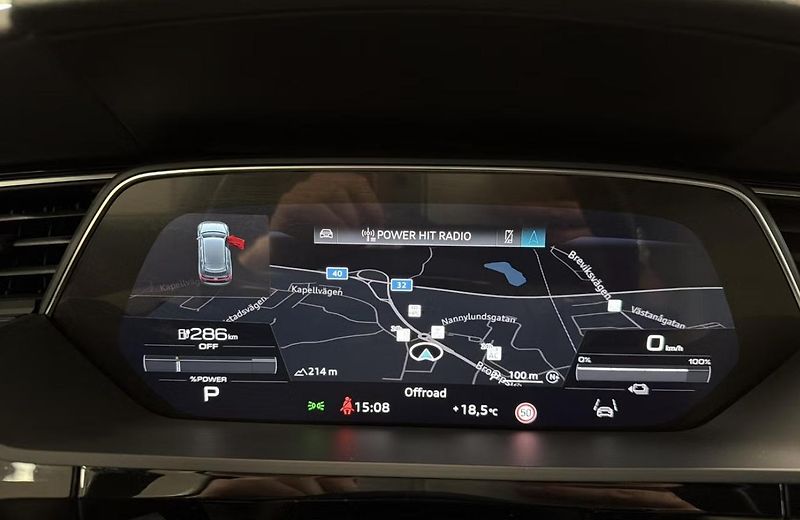 Audi Q8 e-tron 50 Q Vzduch. odpružení Kam Taž - fotka 16 z 25