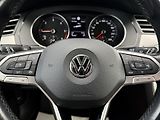 Volkswagen Passat Variant 2,0TDI R-Line Design - náhled 27