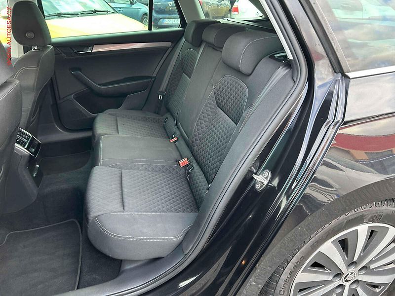 Škoda Superb (2016) 1.6 TDi, AC, výhřev sed. - fotka 10 z 19