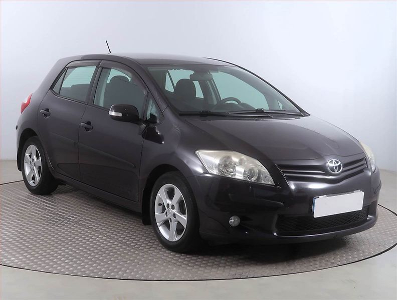 Toyota Auris (2011) 1.6 Valvematic, Tempomat - fotografie inzerátu