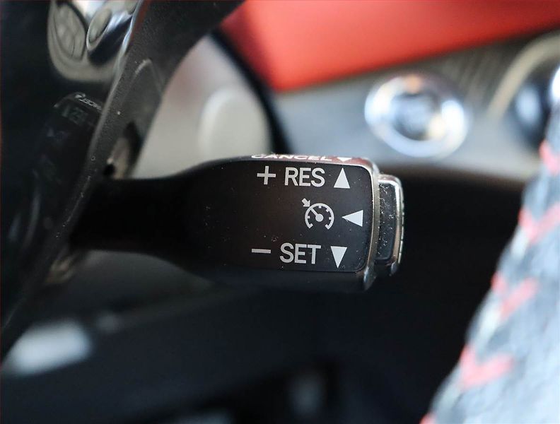 Toyota Yaris (2018) 1.5 Dual VVT-i, Automat - fotka 19 z 22