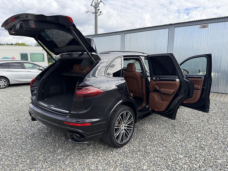 Porsche Cayenne 3.0TDI V6 265PS 4x4 GTS PAKET! - fotka 129 z 159