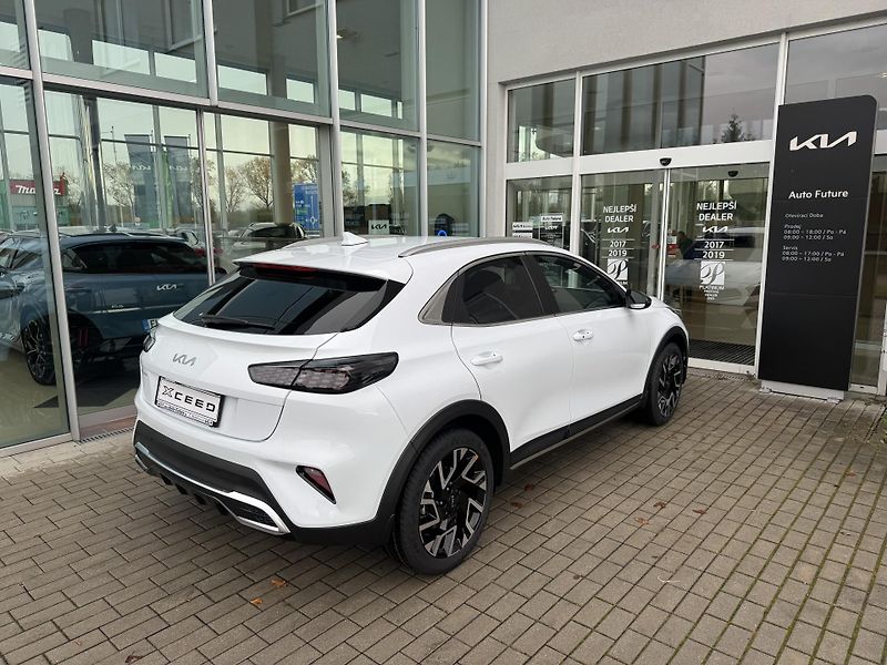 Kia XCeed (2025) 1,6 T-GDI 7DCT STEEL EDITION - fotka 2 z 6