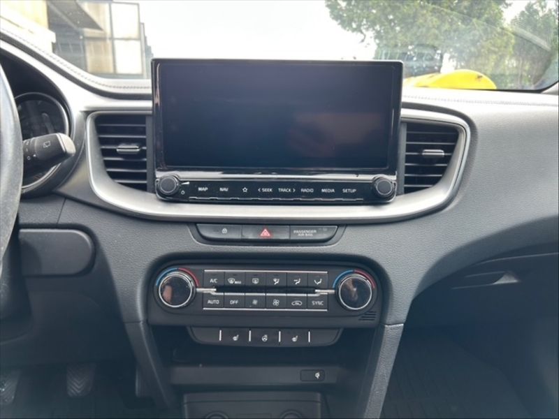 Kia Ceed 1,5 T-GDI 118 Top - fotka 10 z 11