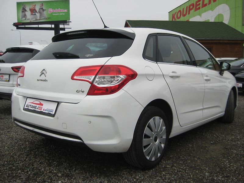 Citroën C4 1.6 HDi 84 kW 1maj. ČR DPH !!! - fotka 8 z 23
