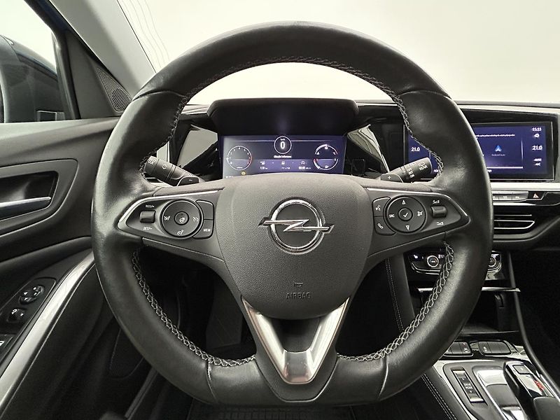 Opel Grandland 1.2 T GS Line - fotka 14 z 26