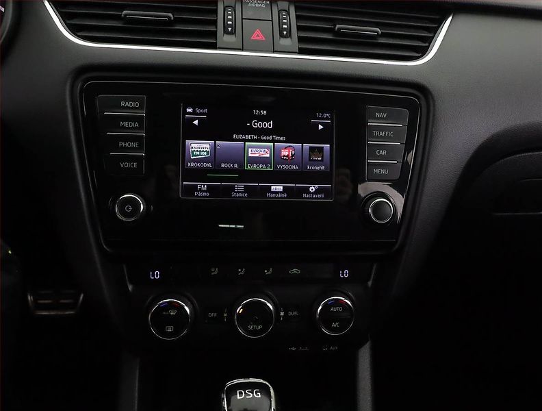 Škoda Octavia (2015) RS 2.0 TDI, Automat, Navi - fotka 10 z 14