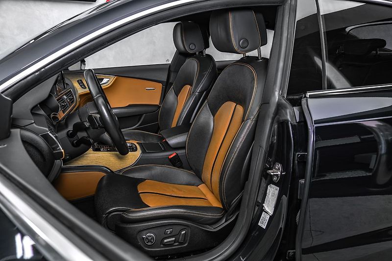 Audi A7 SB 3,0TDI Q Exclusive Masáže V - fotka 12 z 25
