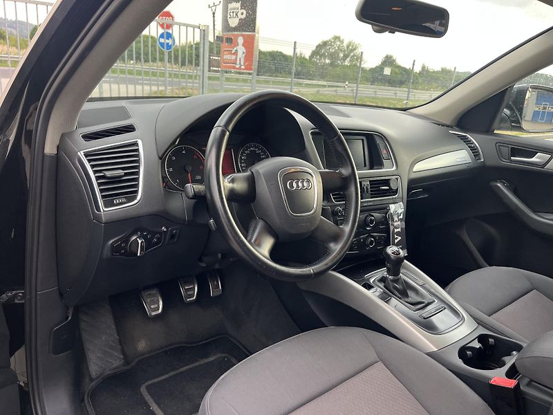 Audi Q5 (2011) 2.0 TDi Sline quatro - fotka 11 z 15