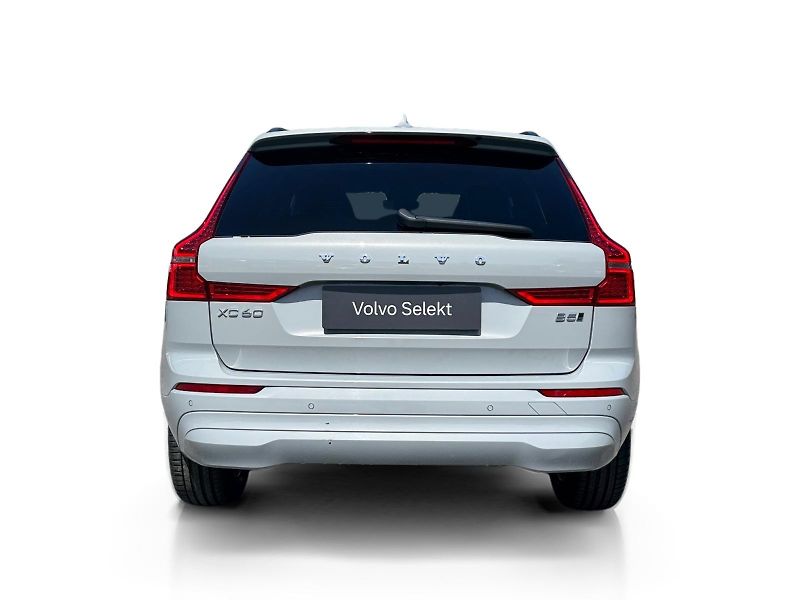 Volvo XC60 B5 AWD (benzín) CORE 1.maj. - fotka 4 z 46