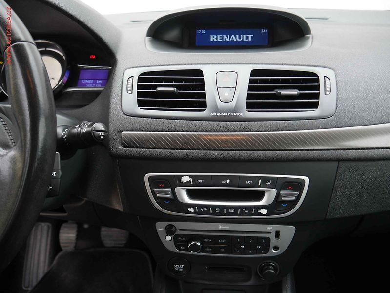 Renault Mégane (2013) 1.2 TCE, ČR, autoAC, temp - fotka 11 z 17