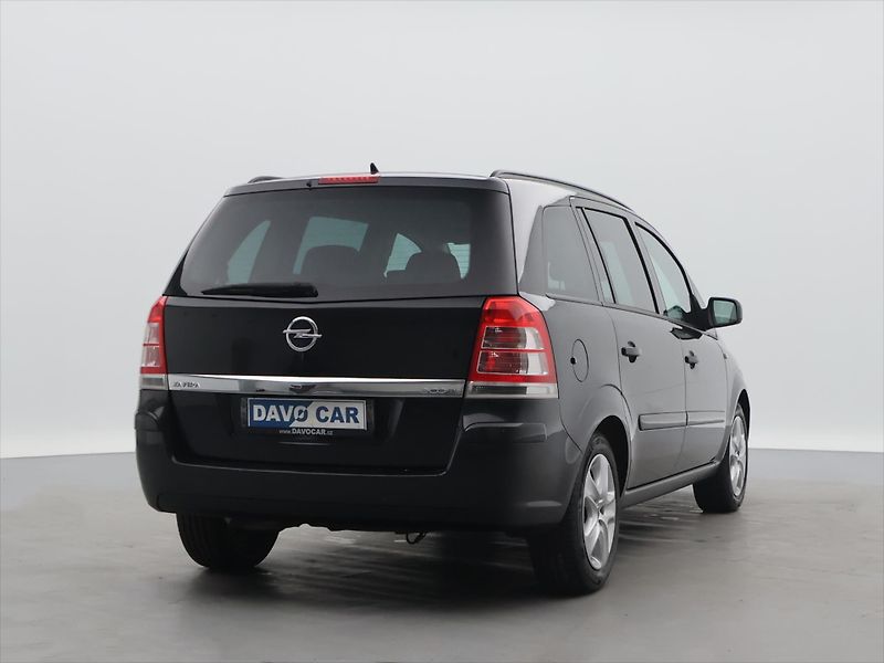 Opel Zafira 1,6 i 85kW Family STK 04/2028 - fotka 7 z 23