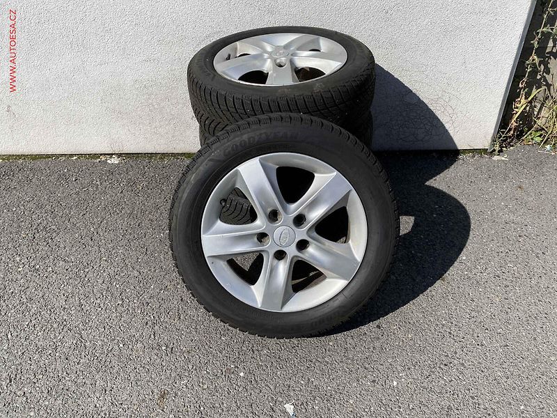 Kia Ceed (2016) 1.6CRDi, ČR, Klima - fotka 17 z 17