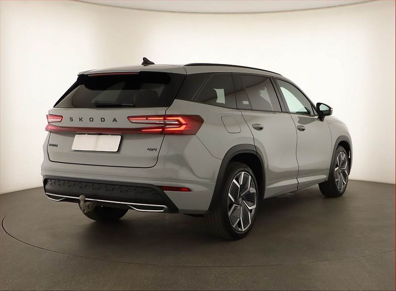 Škoda Kodiaq (2025) 2.0 TDI, SPORTLINE, KEYLESS - fotka 5 z 19