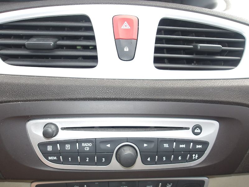 Renault Grand Scénic 1,5DCi AUTOMAT !!! 1.MAJ.! - fotka 23 z 29