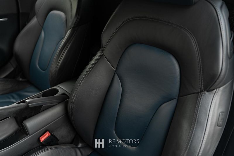 Audi R8 (2010) R8 5.2 V10 quattro 386kW - fotka 24 z 46