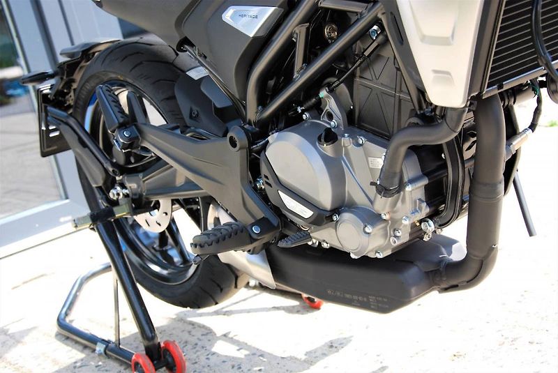 CFMOTO 300 CL-X (2026) 300CL-X BLACK - fotka 13 z 25
