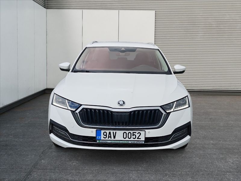 Škoda Octavia 1,5 TSI Style - fotka 3 z 11