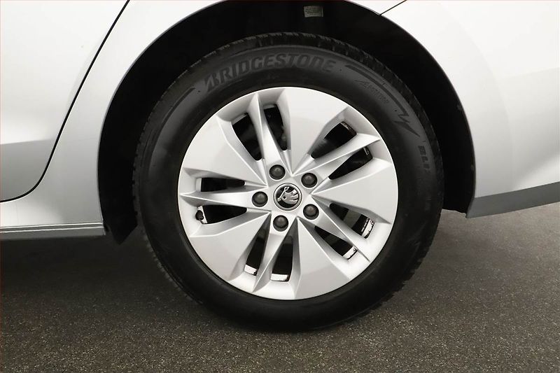 Škoda Octavia (2024) 2.0 TDI - fotka 19 z 19