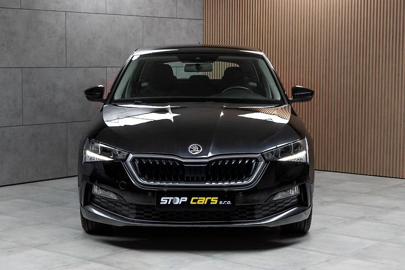 Škoda Scala 1.6 TDI 85kW ACC*Mirror Link* - fotka 2 z 32