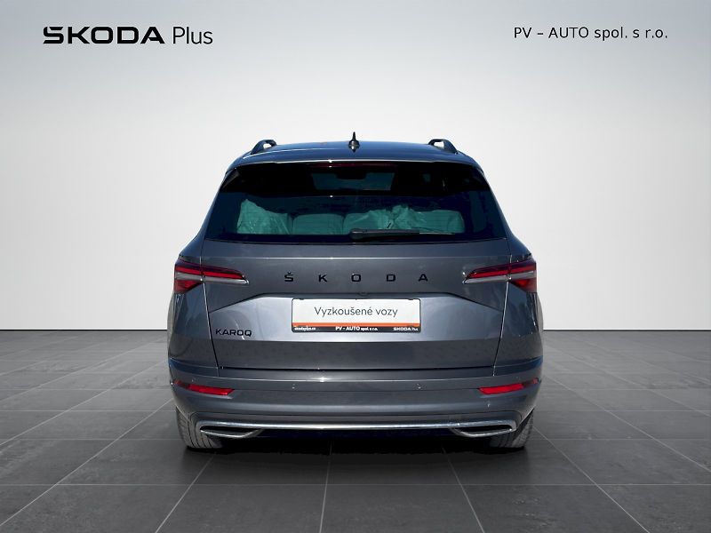 Škoda Karoq (2023) 1.5 TSI 110kW DSG Sportline Ex - fotka 28 z 35
