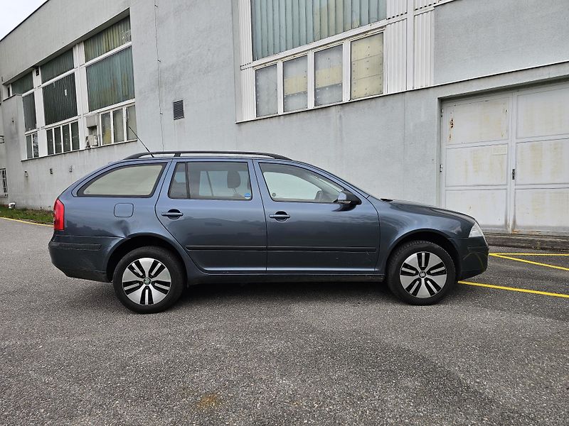 Škoda Octavia (2006) 2 2.0FSI 4X4 TAŽNÉ  - fotka 6 z 18