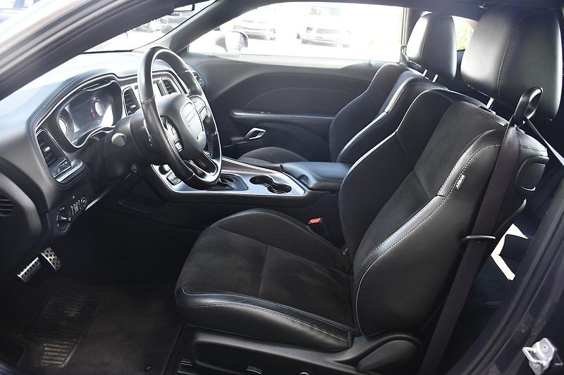 Dodge Challenger 5.7 V8 HEMI - fotka 10 z 41