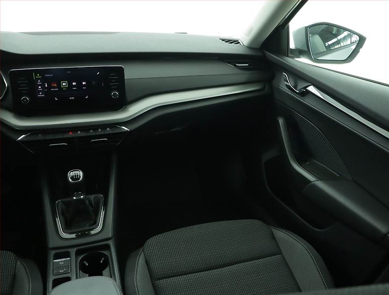 Škoda Octavia (2023) Ambition 2.0 TDI - fotka 8 z 15