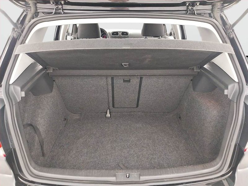 Volkswagen Golf (2010) Comfortline 1.2 TSI, ČR,1.maj - fotka 14 z 17
