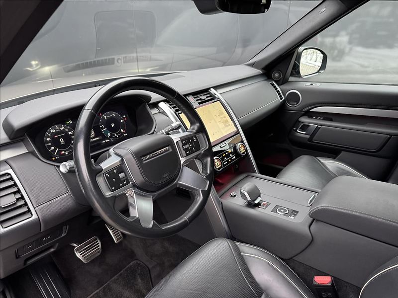 Land Rover Discovery 3,0 D300 R-DYNAMIC HSE ČR DPH - fotka 9 z 29