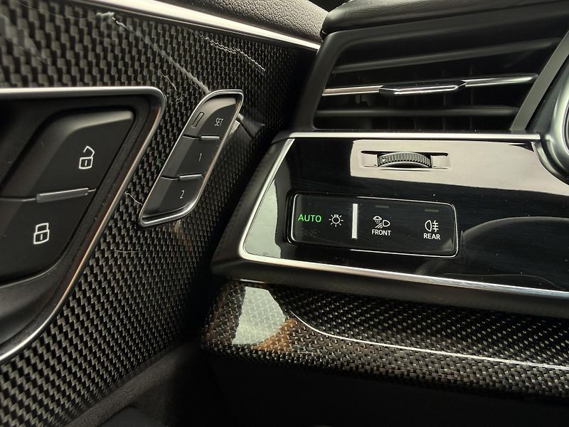 Audi SQ7 Quattro 320kW LASER/B&O/HUD - fotka 21 z 29