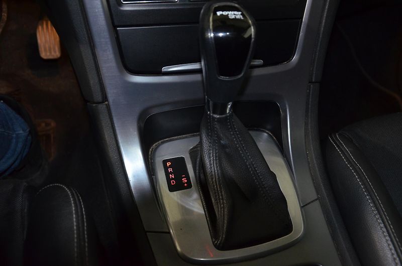 Ford Mondeo (2011) 2.0 TDCi - fotka 15 z 20