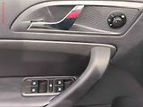 Škoda Yeti (2012) 1.2 TSi, Family, xenon - náhled 16