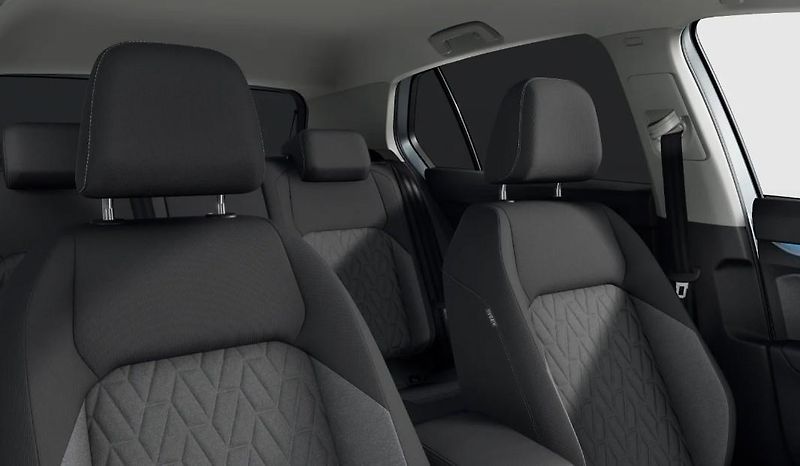 Volkswagen Golf 1,5 TSI 85 kW 6G - fotka 7 z 9