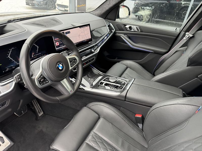 BMW X7 (2024) 40XD 250kW M-PAKET NZN R23 CZ! - fotka 21 z 49