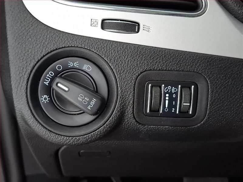 Fiat Freemont (2013) 2.0 MultiJet, 4X4, Automat - fotka 21 z 22